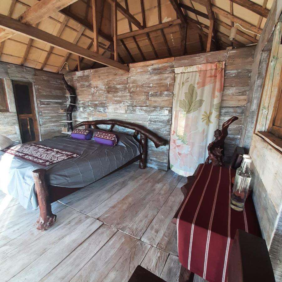 Hars Garden Sumba Hotell Waingapu Exteriör bild
